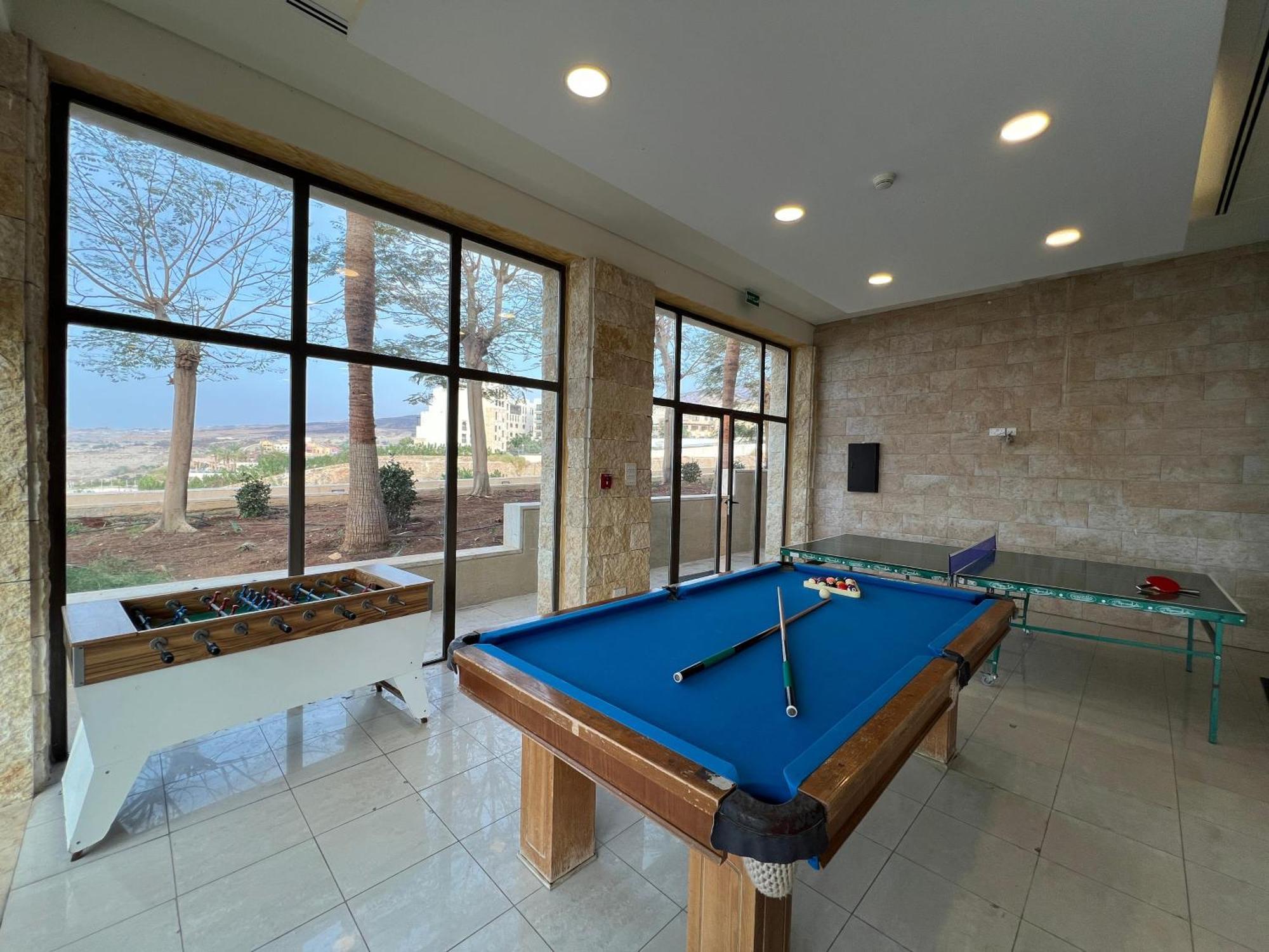 E25 Two Bedroom At Samarah Apartment