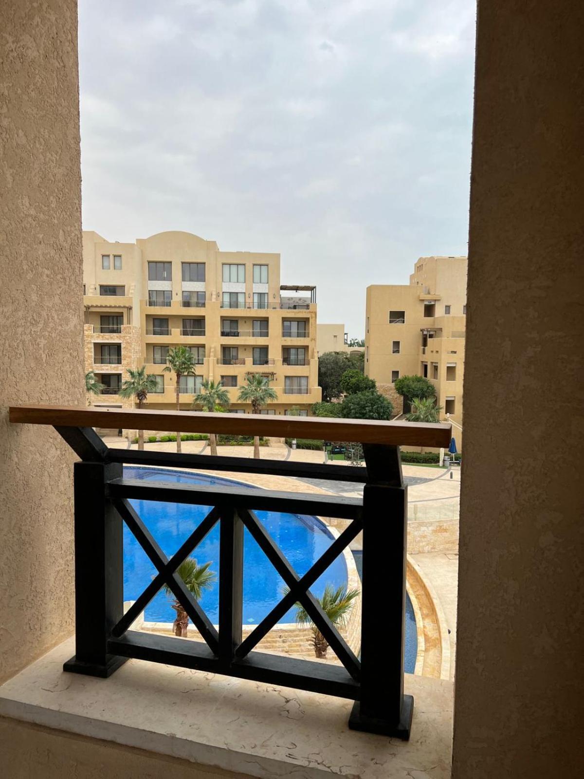 E25 Two Bedroom At Samarah Apartment